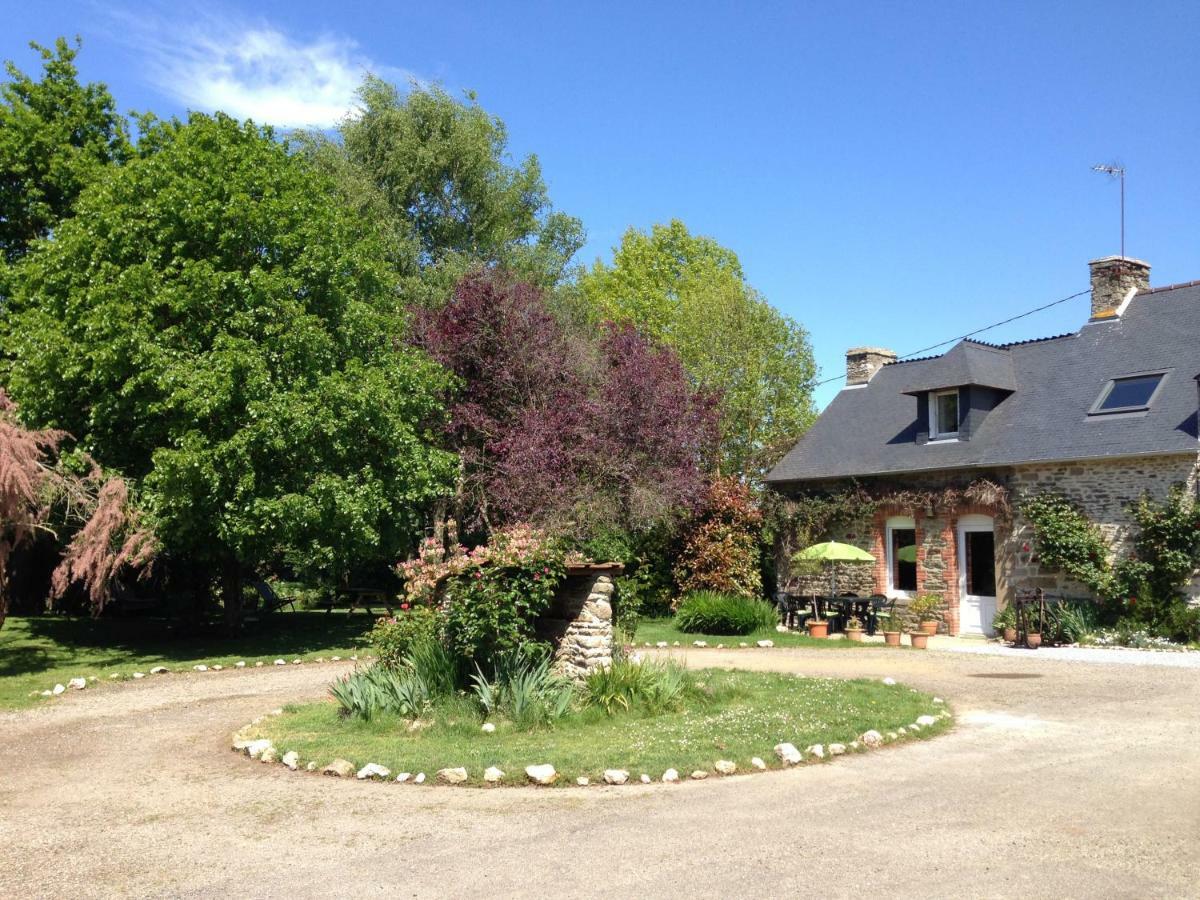 La Ville De Mainguy Josselin Exterior photo